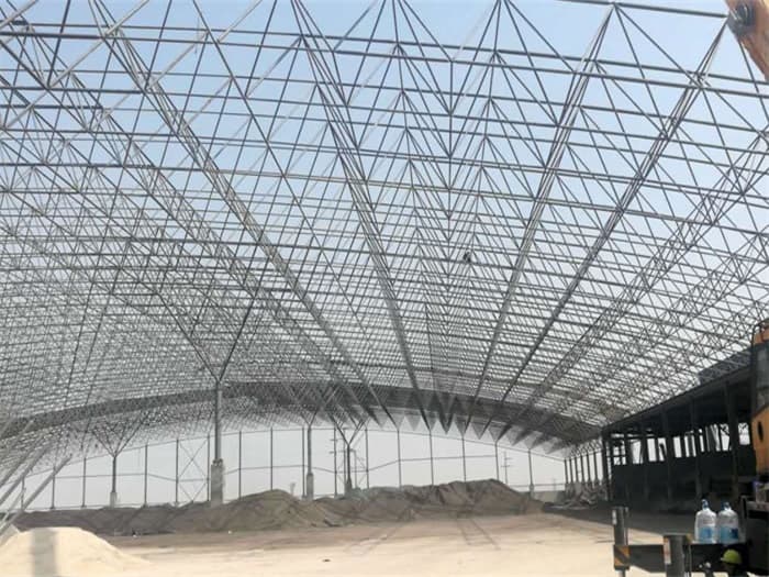 吕梁钢厂料仓网架工程